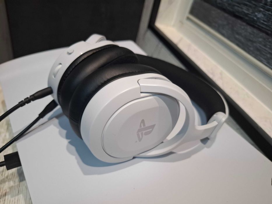 Продавам комплект PlayStation 5 с диск – готов за игра!