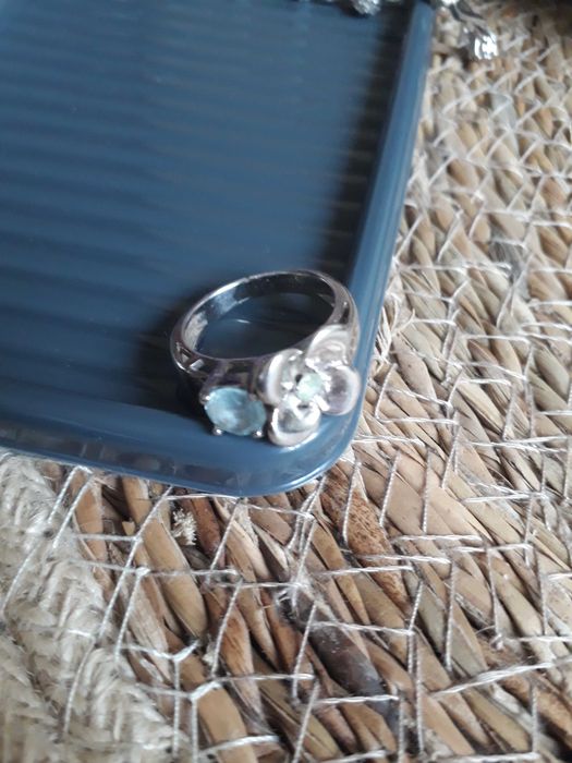 Inel argint floare cu pietre topaz si peridot