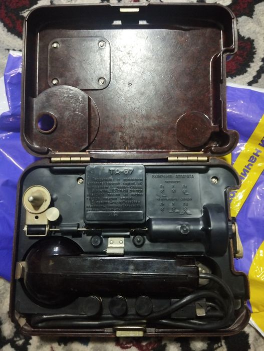 Телефон старинный антиквариат