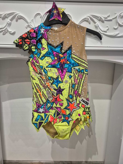 Спортно трико за художествена гимнастика