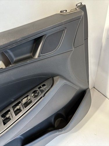 Преден ляв панел на врата за Hyundai Tucson 1.6 Crdi Hybrid (2019) 82351-D7000
