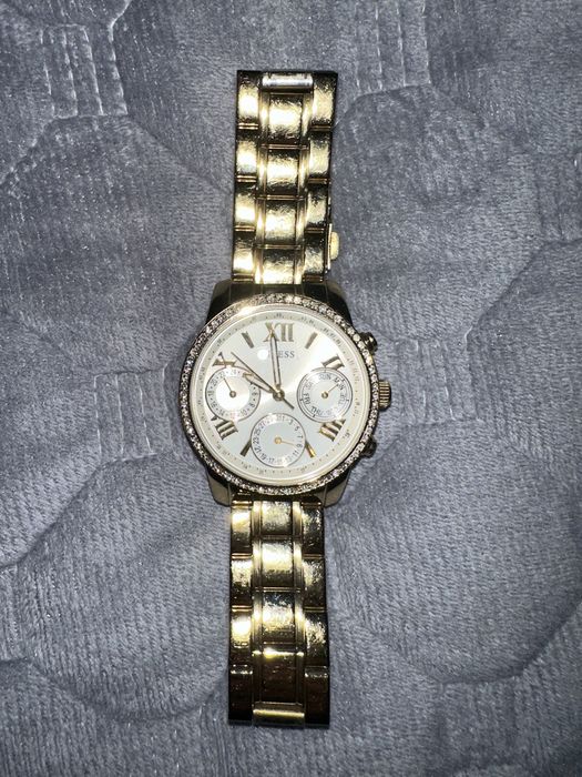 Vand ceasuri de mana