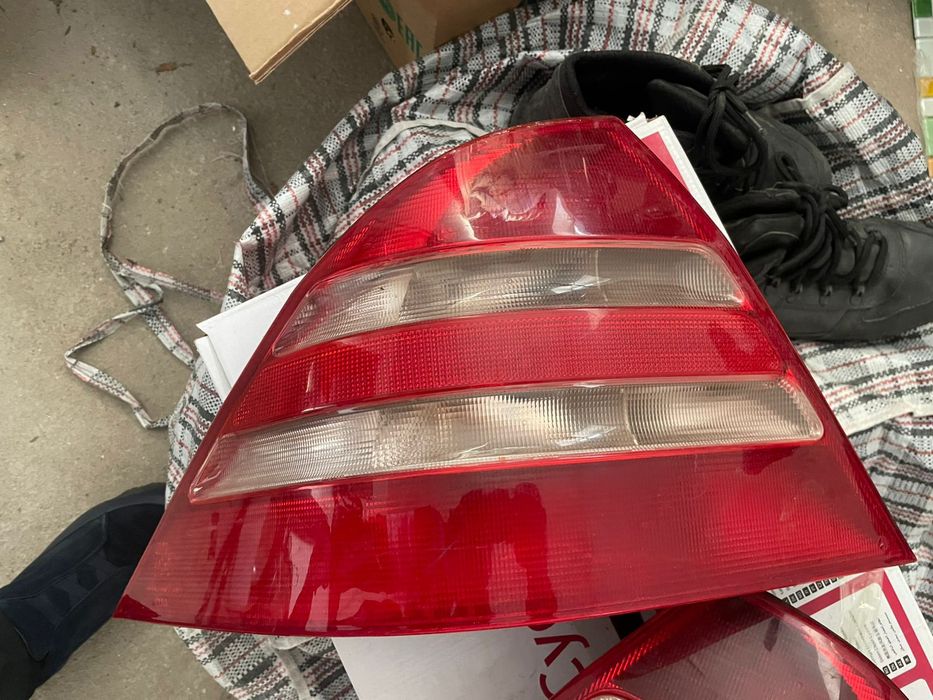 Задние фонари w220