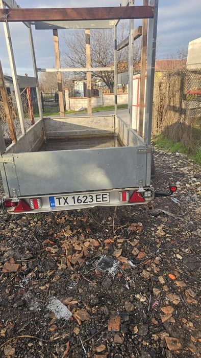 Продавам ремарке