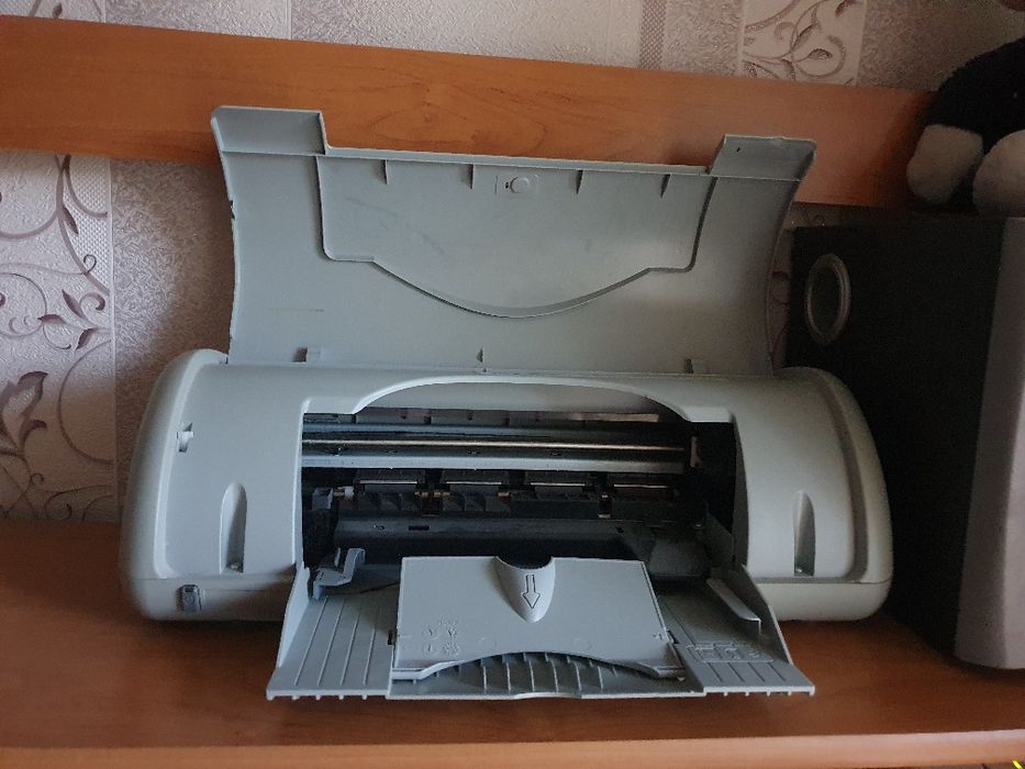 Принтер hp 3920 для цветной и черно белой печати