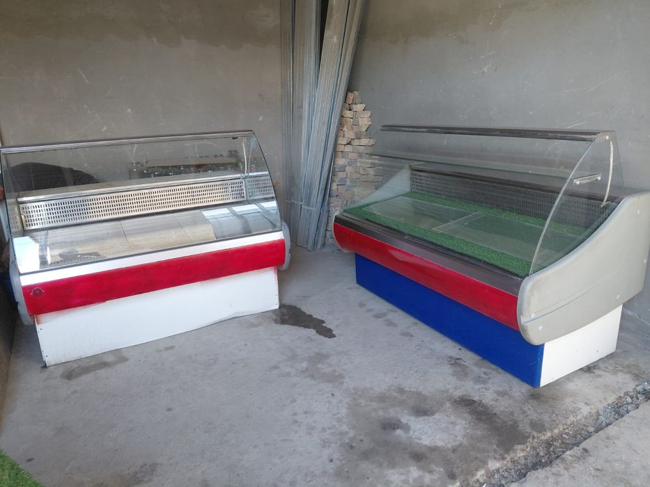 Ветринный холодильник срочно