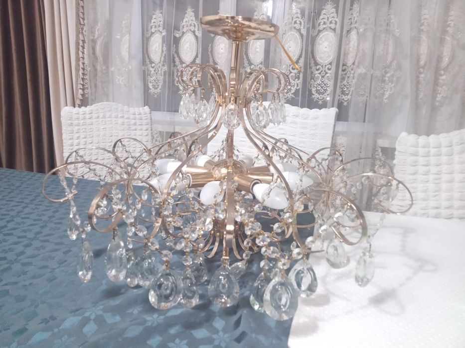 Продается люстра