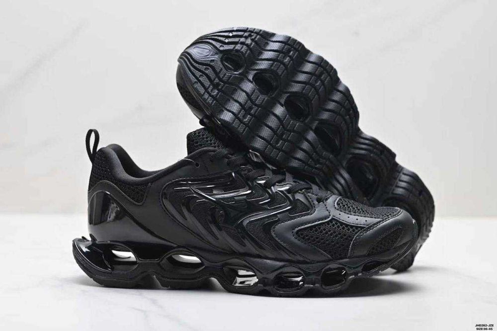 Продавам нови мъжки маратонки Mizuno Wave Prophecy LS GTX налични 42 и 44