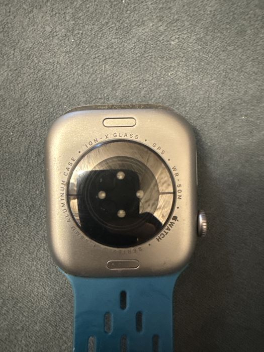 Продается apple watch 11