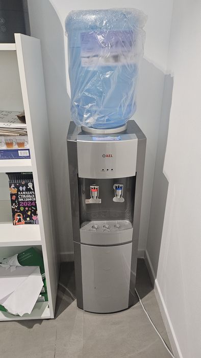 Кулер для воды в идеальном состоянии