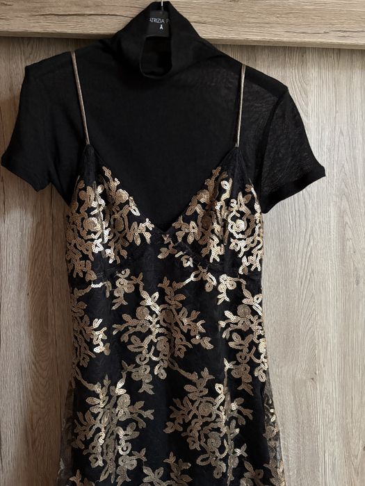 GUESS Чисто Нова с етикета оригинална  рокля от две части размер XS