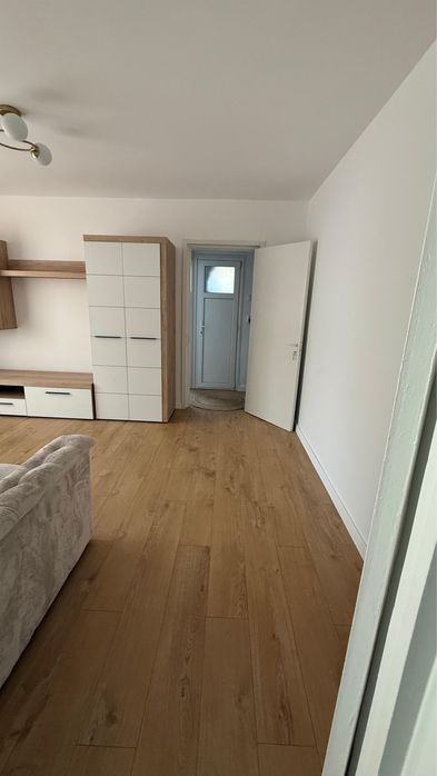 Apartament doua camere inchiriat Brașov-cart. Florilor-Lămâiței