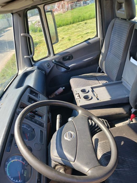Nissan Atleon 3000
