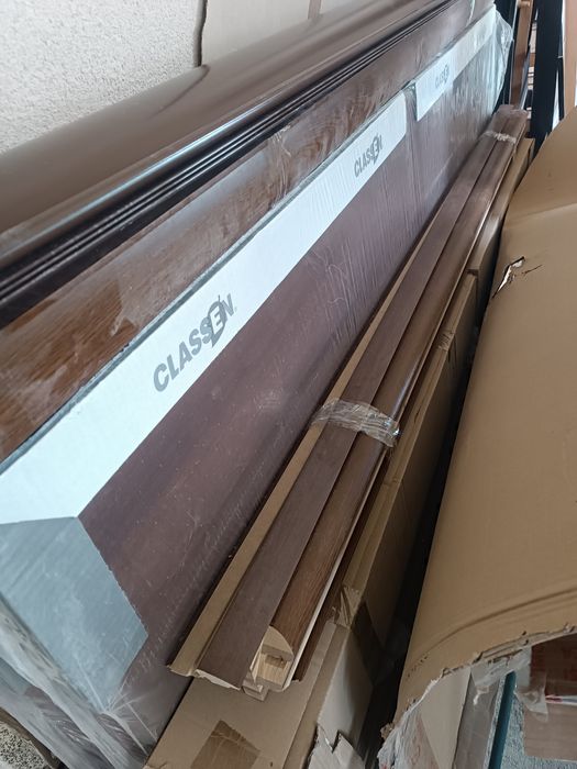 Ușa interior culoare nuc