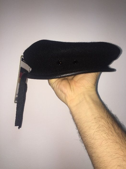 Bereta neagra/verde/visinie/rosie/bluemarin