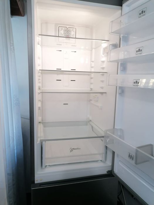 Combină frigorifică Whirlpool SupremeNoFrost 6 sense