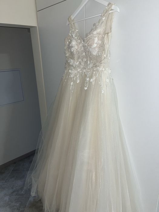 Бутикова Сватбена Рокля + Воал