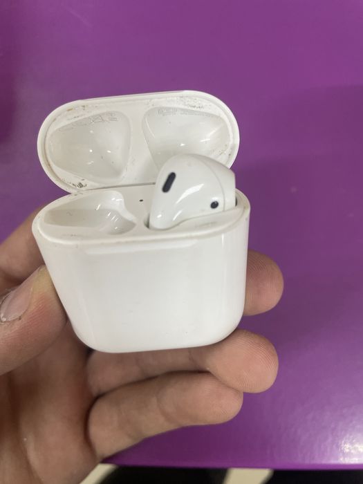 Продам airpods 2 с одним ухом, оригинал