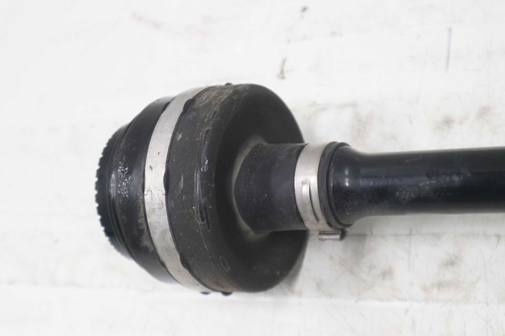 Задна дясна полуоска БМВ Г30 Г31 BMW G30 G31