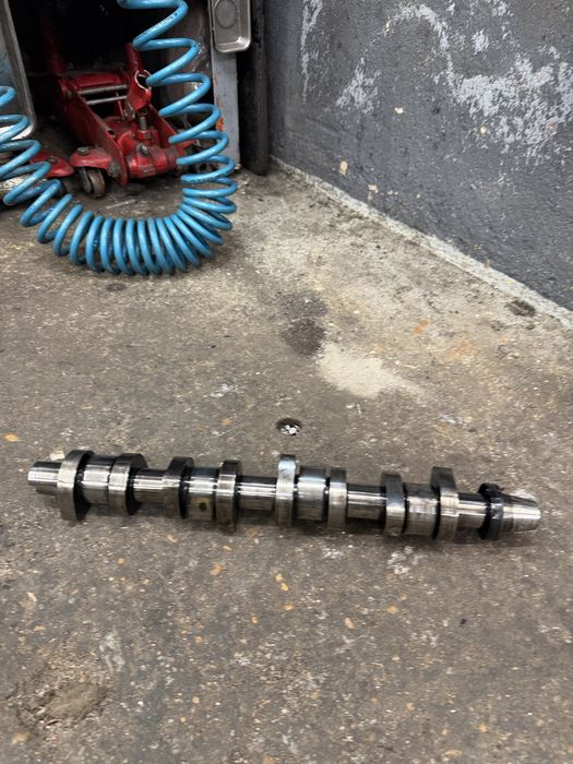 Разпределителен вал seat leon 1.9 arl