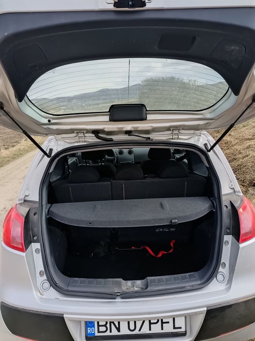 Mitsubishi Colt CZ3 1.1 Benzină – economică și întreținută