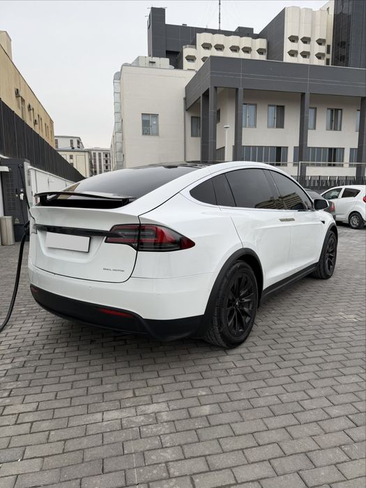 2020 tesla model x