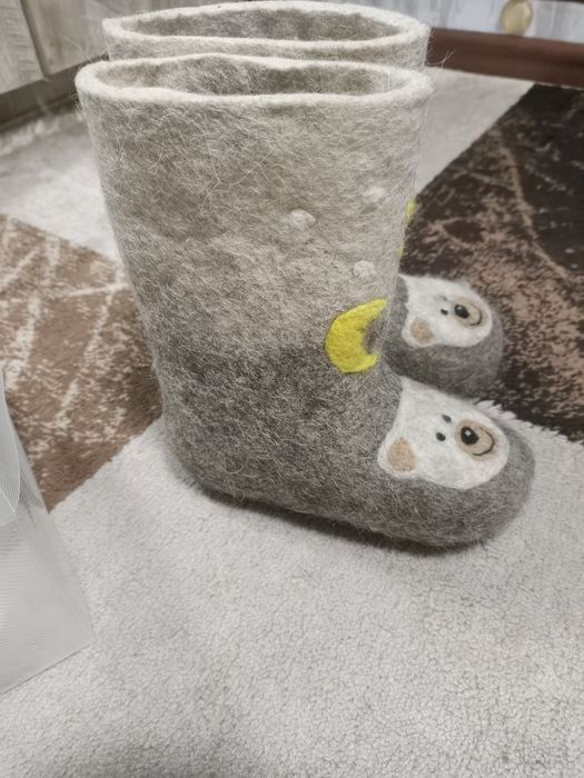 Продам детские валенки