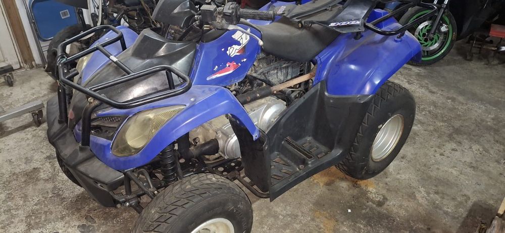 Vand atv kymco 300 pe cardan cu treapta de forta