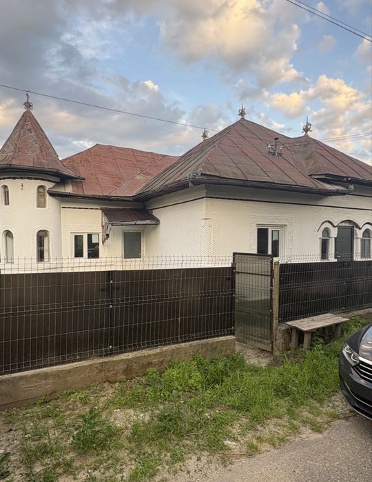 Casa de vanzare in zona de munte