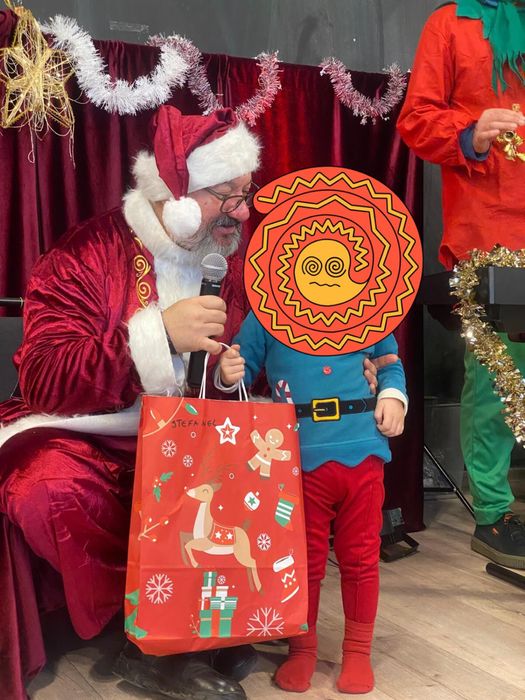 Moș Crăciun și spiriduș pentru evenimente și gradinițe.