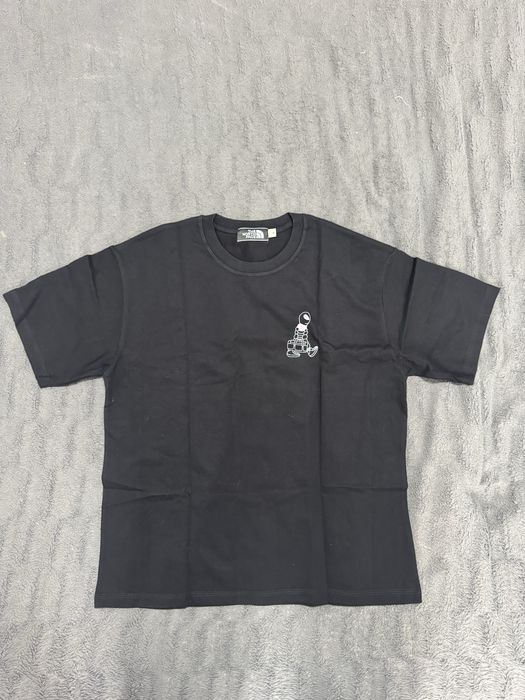 The North Face "M Alien Relaxed Short Sleeve Tee"