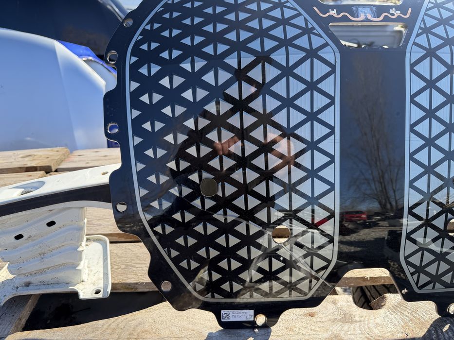 Решетка BMW IX20/I20