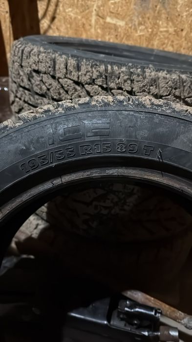 Продам покрышки зима шипи