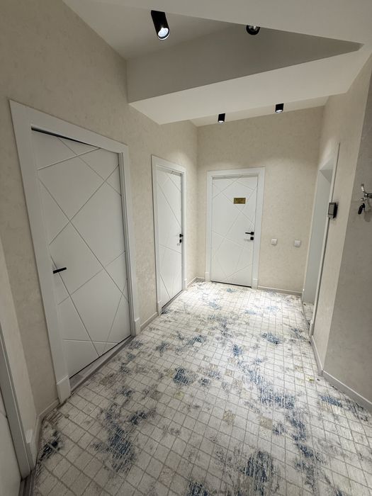 Eshonguzar yashashga tayyor uy barcha jixozlari bilan