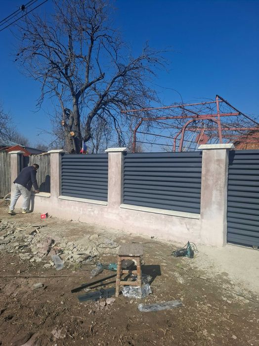 Garduri din panou stil jaluzele, sipca metalica, tabla, plasa si BCA