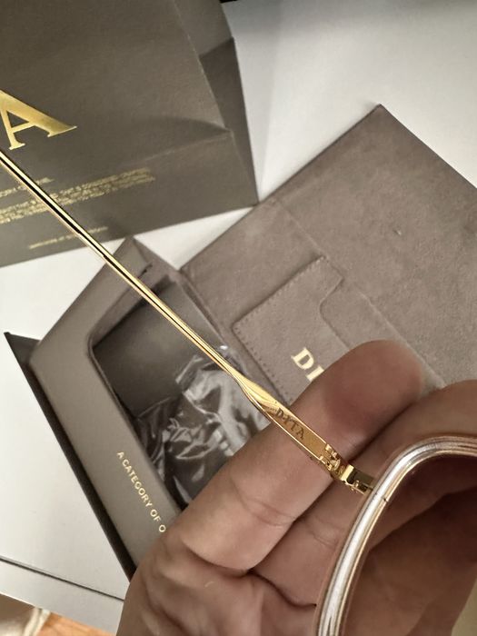 Dita flight 006 white&brown