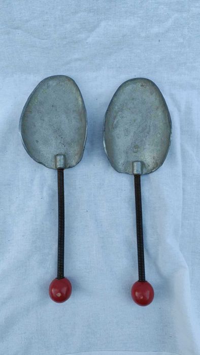 Sanuri articulate de pantofi din fier