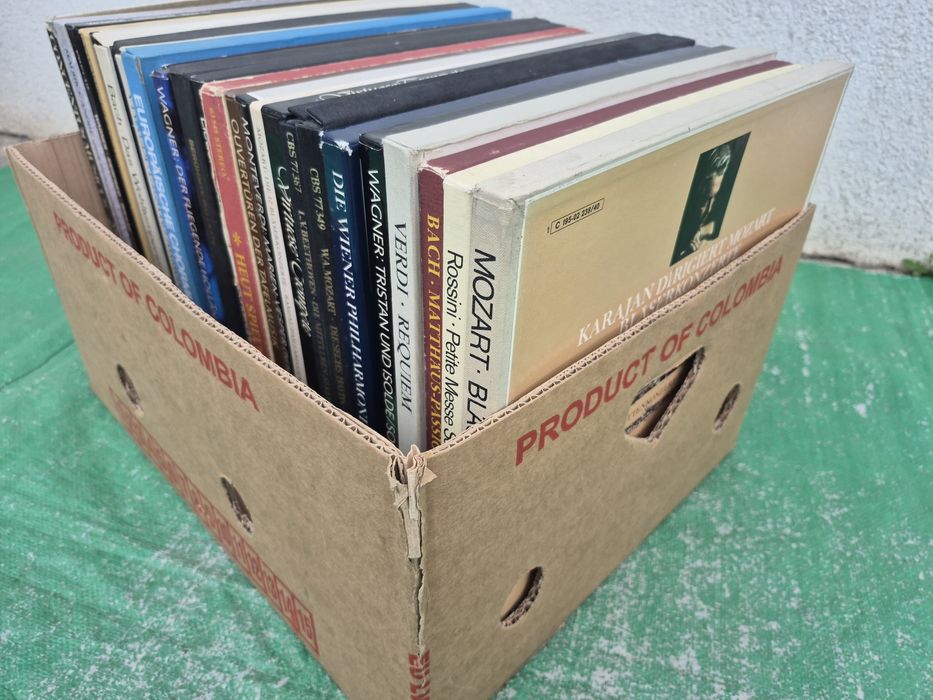 Vând Lot 200LP Discuri Vinil colectie muzică clasică mixta