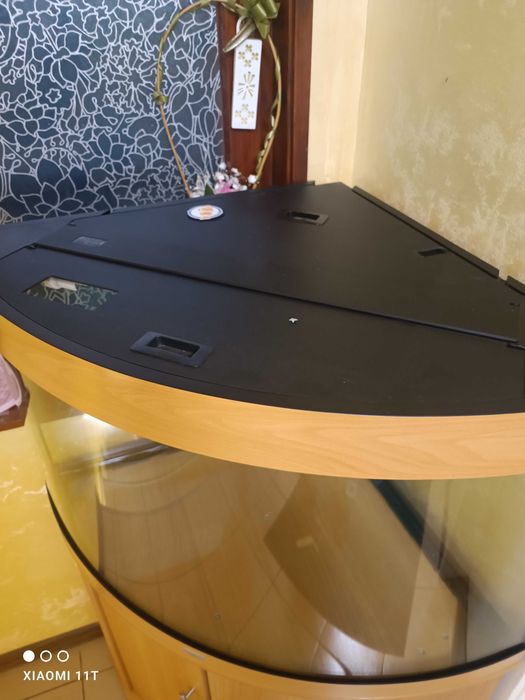 Ъглов квариум JUWEL TRIGON 200