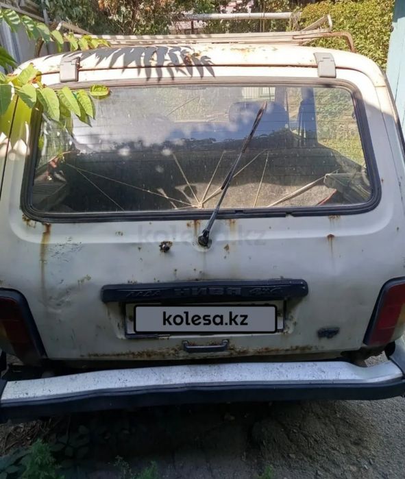 Нива Ваз Lada 2121