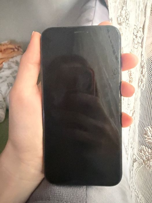 iphone xr в хорошем состояний