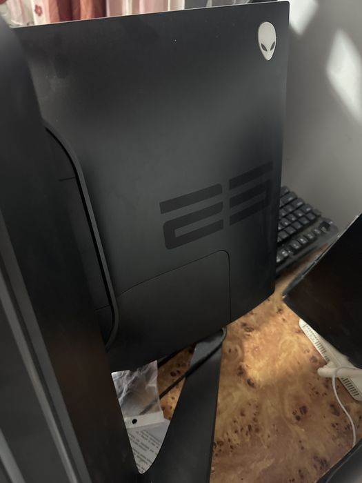 Monitor gaming alienware 240 hz