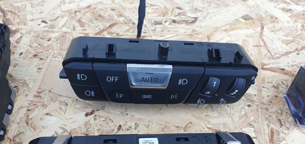 Consolă butoane / joystick BMW seria 1,2,3,4,5,7 F10 / F20 / F30 consolă  butoane audio / panou clima / Start / Stop / multi switch panel I4
