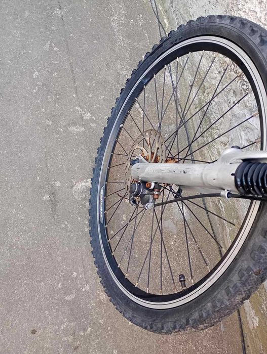 Колелата са в движение много добро състояние