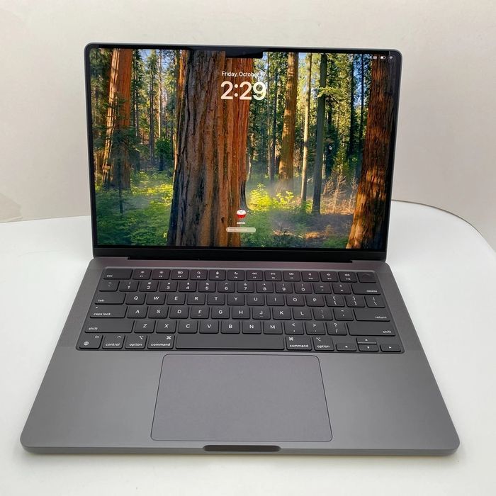 Продаю MaccBook Pro 14inch 16/512GB из США