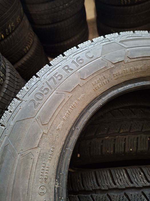 4 Anvelopele de iarnă 205 75 r16C Continental