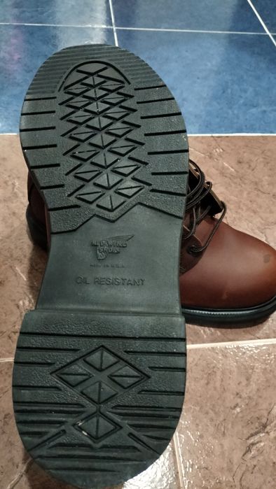 Продам спецобувь Red Wing