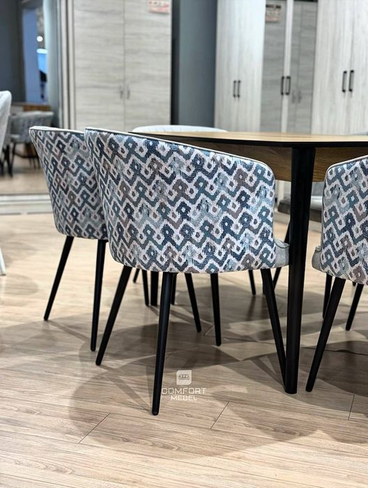 Стол и 6 стульев от производителя