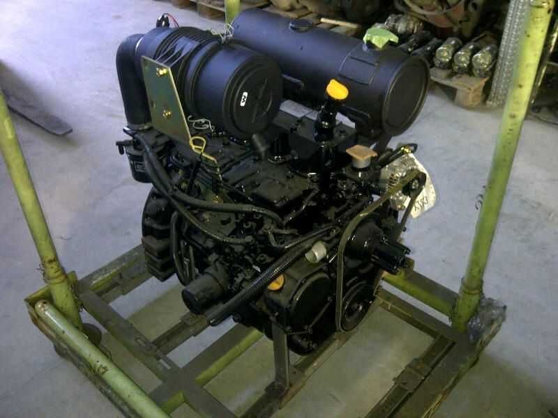 Motor complet Yanmar 4D98E - Piese de schimb utilaje