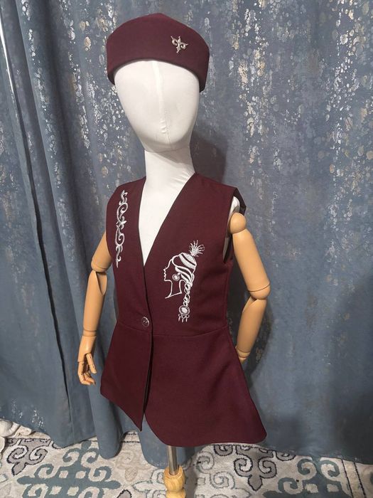 Жилетка продается